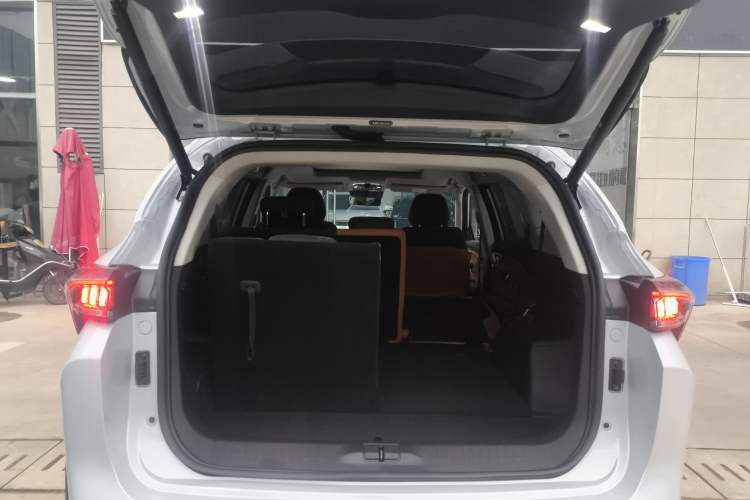 Used JETOUR Shanhai L7 2024 1.5T 120km ULTRA 7-Seater Trunk