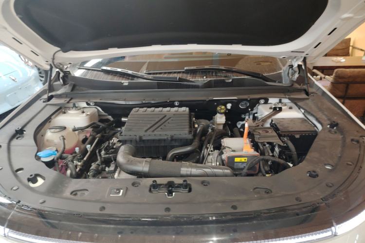 Used JETOUR Shanhai L7 2024 1.5T 120km ULTRA 7-Seater Engine Bay