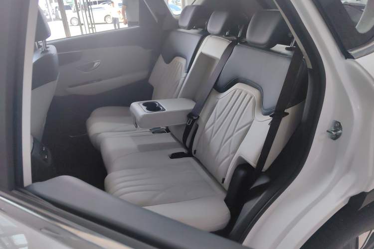Used JETOUR Shanhai L7 2024 1.5T 120km MAX 5-Seater Interior 1