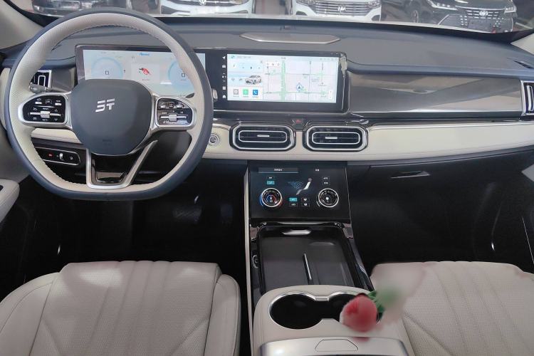 Used JETOUR Shanhai L7 2024 1.5T 120km MAX 5-Seater Interior 3