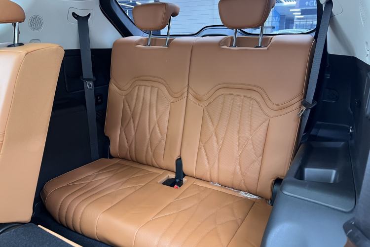 Used JETOUR Shanhai L7 2024 1.5T 120km ULTRA 7-Seater Interior 4
