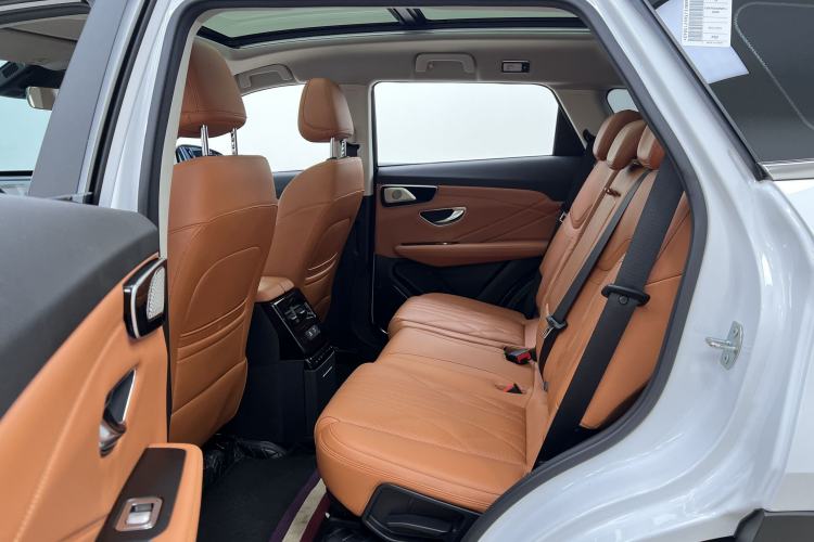 Used JETOUR Shanhai L7 2024 1.5T 120km ULTRA 7-Seater Interior 6