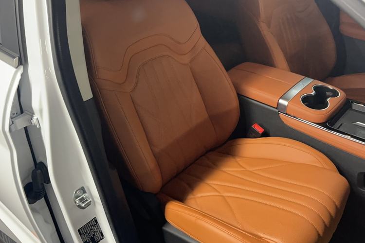 Used JETOUR Shanhai L7 2024 1.5T 120km MAX 5-Seater Right Front Seat