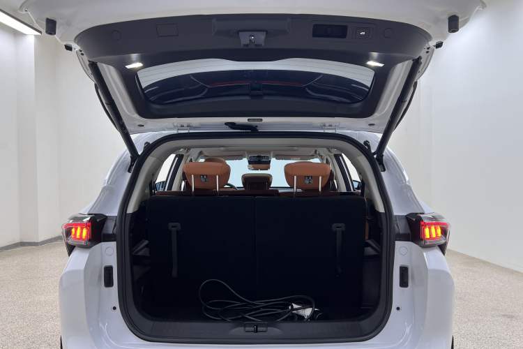 Used JETOUR Shanhai L7 2024 1.5T 120km ULTRA 7-Seater Trunk