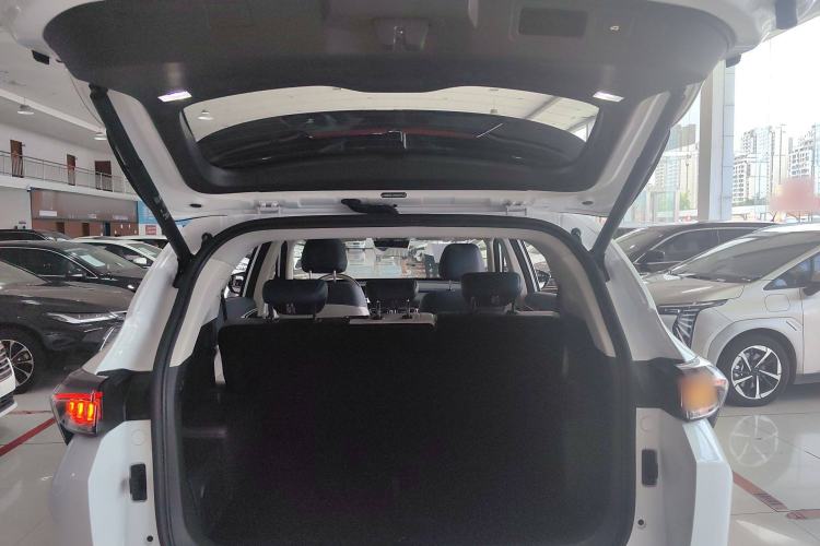 Used JETOUR Shanhai L7 2024 1.5T 120km MAX 5-Seater Trunk