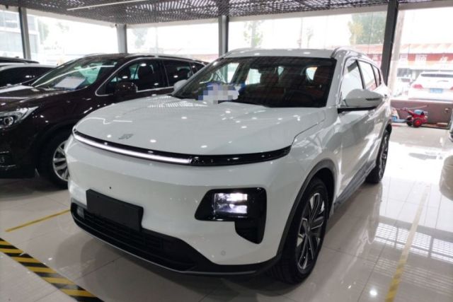 Ojetý JETOUR Shanhai L7 2024 1.5T 120 km ULTRA 5-seater
