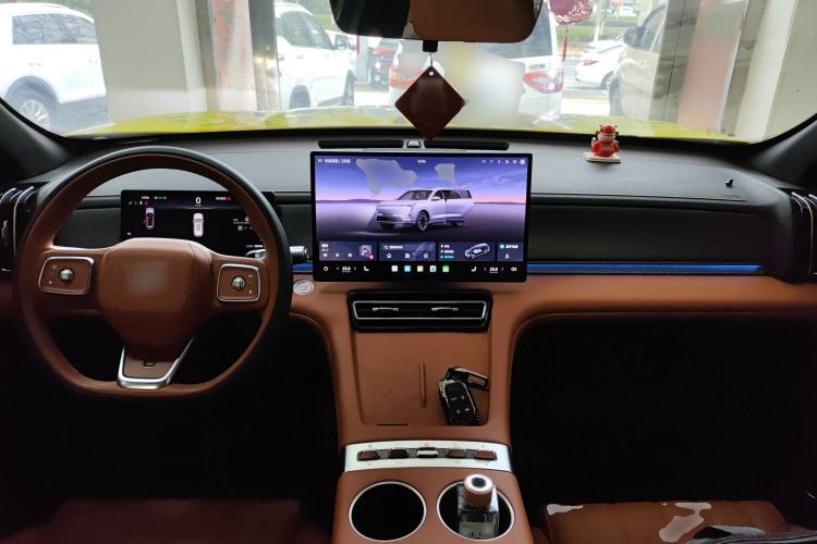 Used JETOUR Shanhai L7 Plus 2025 Model 220km Flagship 7-seater Center Console