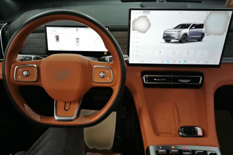 Used JETOUR Shanhai L7 Plus 2025 Model 121km Luxury 5-seater Center Console