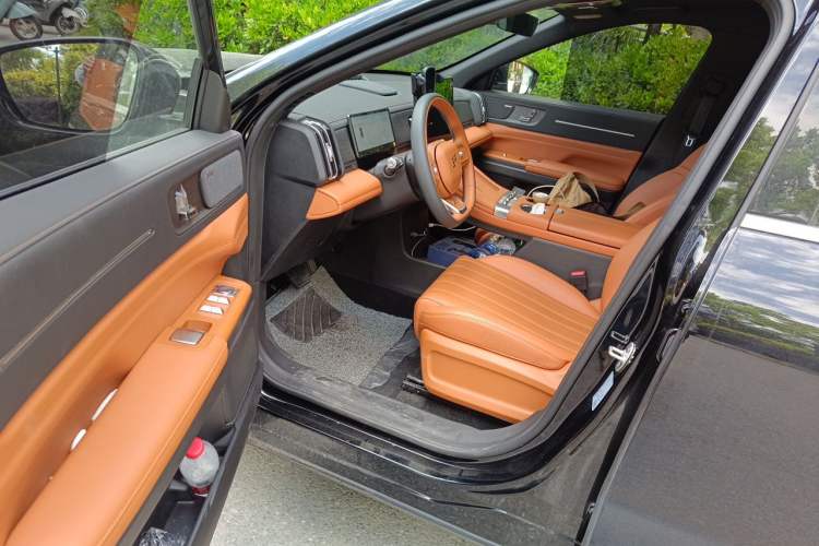 Used JETOUR Shanhai L7 Plus 2025 Model 220km Elite Edition, 7 Seats Driver Seat