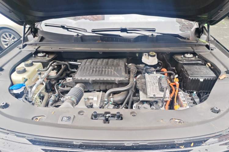Used JETOUR Shanhai L7 Plus 2025 Model 220km Elite Edition, 7 Seats Engine Bay