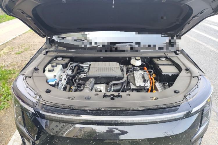 Used JETOUR Shanhai L7 Plus 2025 Model 220km Flagship 7-seater Engine Bay