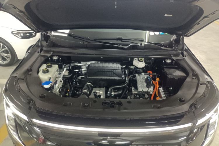 Used JETOUR Shanhai L7 Plus 2025 Model 220km Flagship 7-seater Engine Bay