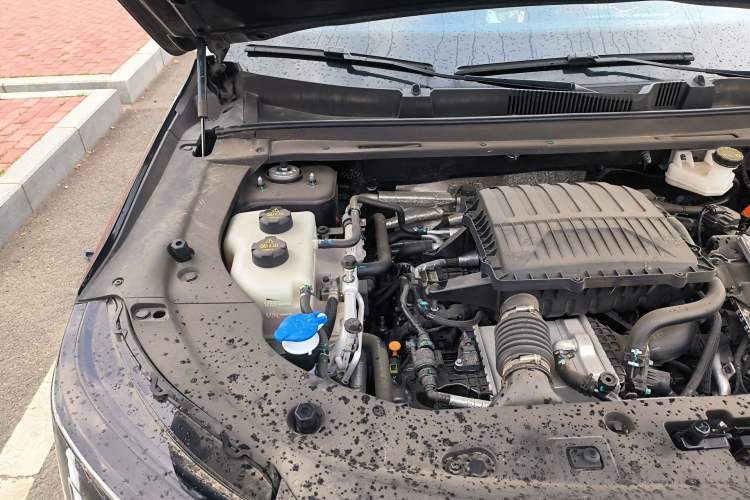 Used JETOUR Shanhai L7 Plus 2025 Model 121km Comfort 5-seater Engine Bay Right
