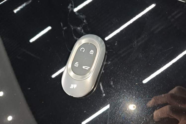 Used JETOUR Shanhai L7 Plus 2025 Model 220km Flagship 7-seater Interior 1