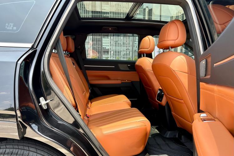 Used JETOUR Shanhai L7 Plus 2025 Model 121km Luxury 5-seater Interior 9