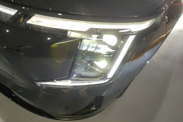 Used JETOUR Shanhai L7 Plus 2025 Model 220km Flagship 7-seater Left Front Headlight