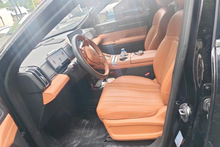 Used JETOUR Shanhai L7 Plus 2025 Model 220km Elite Edition, 7 Seats Left Front Seat