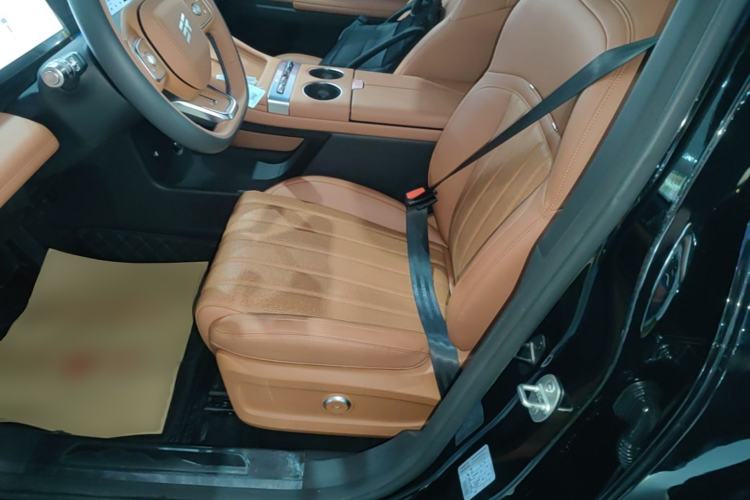 Used JETOUR Shanhai L7 Plus 2025 Model 220km Flagship 7-seater Left Front Seat