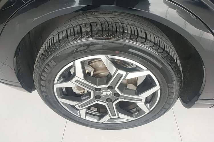 Used JETOUR Shanhai L7 Plus 2025 Model 121km Comfort 5-seater Left Front Wheel Hub