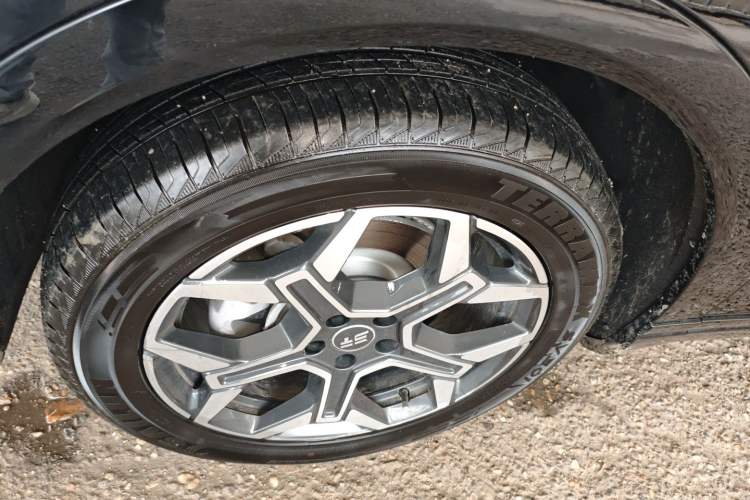 Used JETOUR Shanhai L7 Plus 2025 Model 121km Luxury 5-seater Left Front Wheel Hub