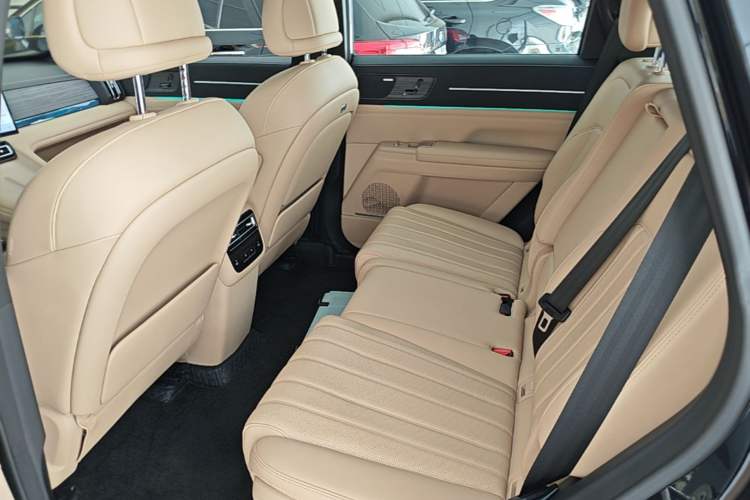 Used JETOUR Shanhai L7 Plus 2025 Model 220km Flagship 7-seater Left Rear Seat