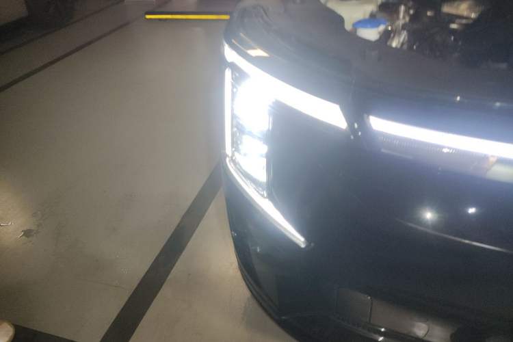 Used JETOUR Shanhai L7 Plus 2025 Model 220km Elite Edition, 5 Seats Right Front Headlight