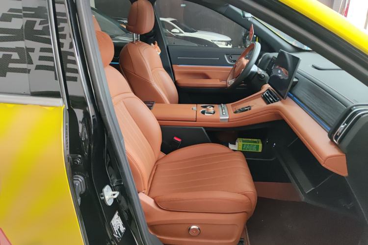 Used JETOUR Shanhai L7 Plus 2025 Model 220km Flagship 7-seater Right Front Seat