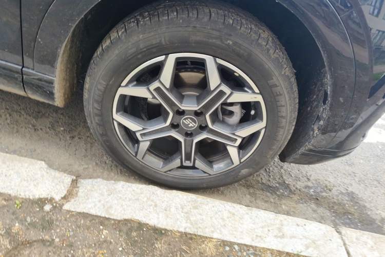 Used JETOUR Shanhai L7 Plus 2025 Model 220km Flagship 7-seater Right Front Wheel Hub