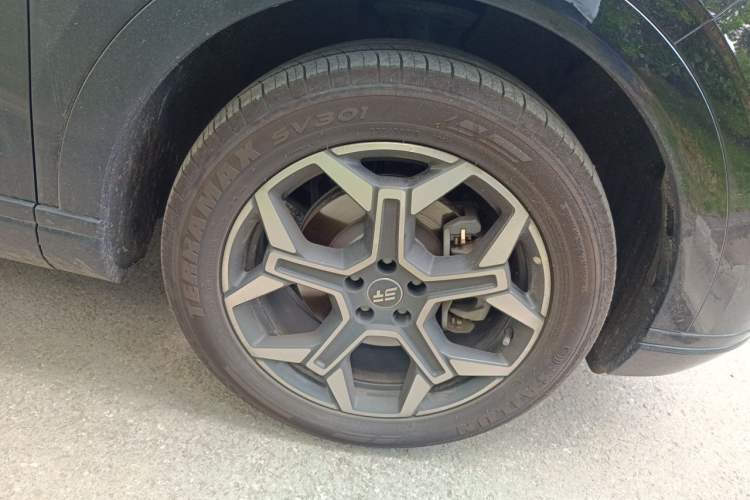 Used JETOUR Shanhai L7 Plus 2025 Model 220km Elite Edition, 7 Seats Right Front Wheel Hub