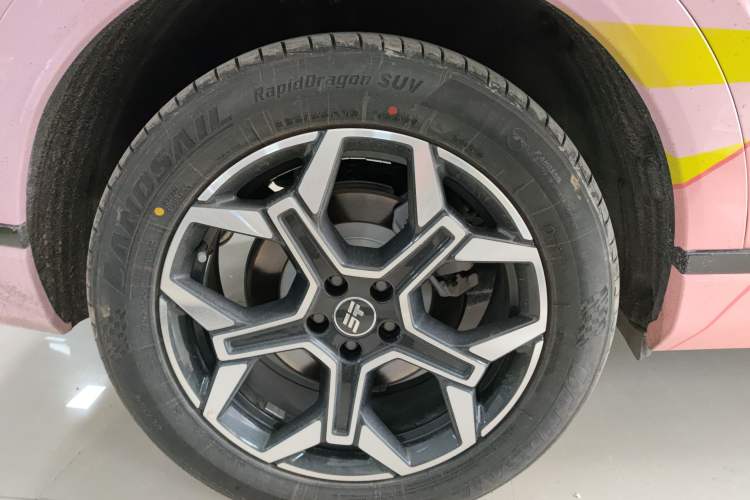 Used JETOUR Shanhai L7 Plus 2025 Model 220km Flagship 7-seater Right Rear Wheel Hub