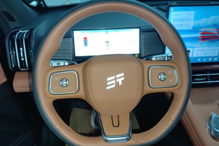 Used JETOUR Shanhai L7 Plus 2025 Model 220km Flagship 7-seater Steering Wheel