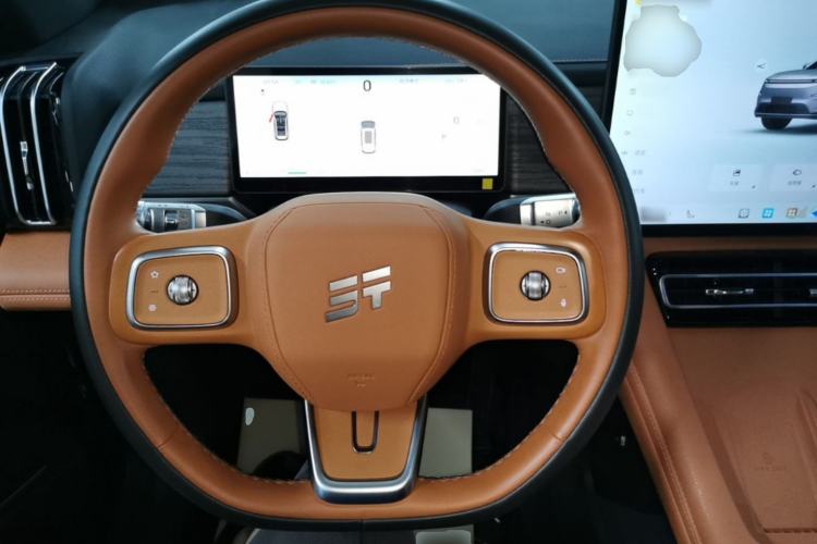 Used JETOUR Shanhai L7 Plus 2025 Model 121km Luxury 5-seater Steering Wheel