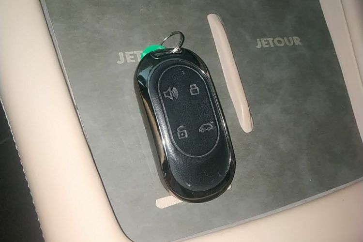 Used JETOUR Shanhai L7 Plus 2025 Model 121km Comfort 5-seater Vehicle Key