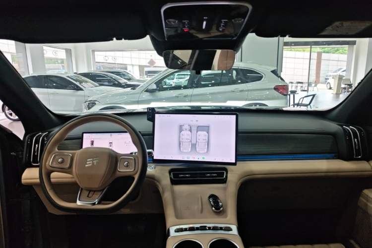 Used JETOUR Shanhai L7 Plus 2025 Model 220km Flagship 7-seater Center Console