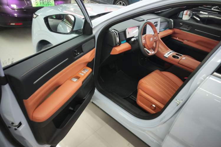 Used JETOUR Shanhai L7 Plus 2025 Model 220km Flagship 7-seater Driver Seat