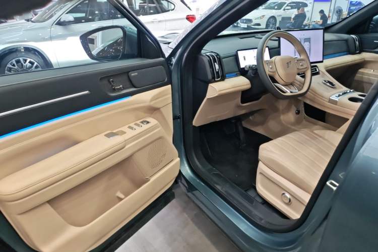Used JETOUR Shanhai L7 Plus 2025 Model 220km Flagship 7-seater Driver Seat