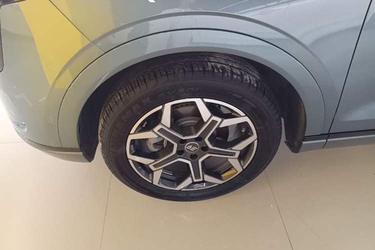 Used JETOUR Shanhai L7 Plus 2025 Model 220km Luxury Edition, 5 Seats Exterior 4