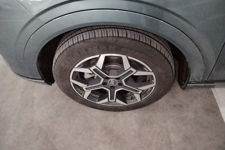Used JETOUR Shanhai L7 Plus 2025 Model 220km Flagship 7-seater Exterior 4