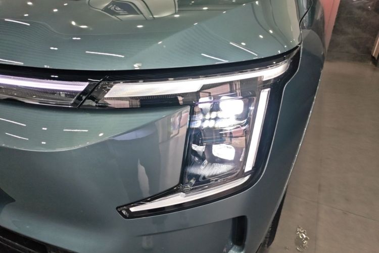 Used JETOUR Shanhai L7 Plus 2025 Model 220km Flagship 7-seater Left Front Headlight