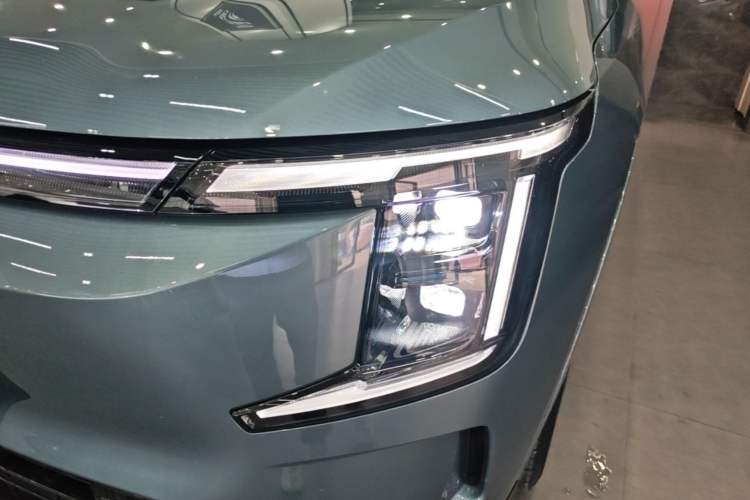 Used JETOUR Shanhai L7 Plus 2025 Model 220km Flagship 7-seater Left Front Headlight