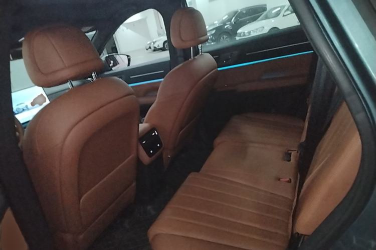 Used JETOUR Shanhai L7 Plus 2025 Model 220km Flagship 7-seater Left Rear Seat