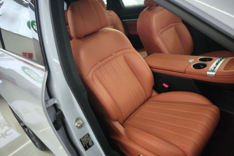 Used JETOUR Shanhai L7 Plus 2025 Model 220km Flagship 7-seater Right Front Seat
