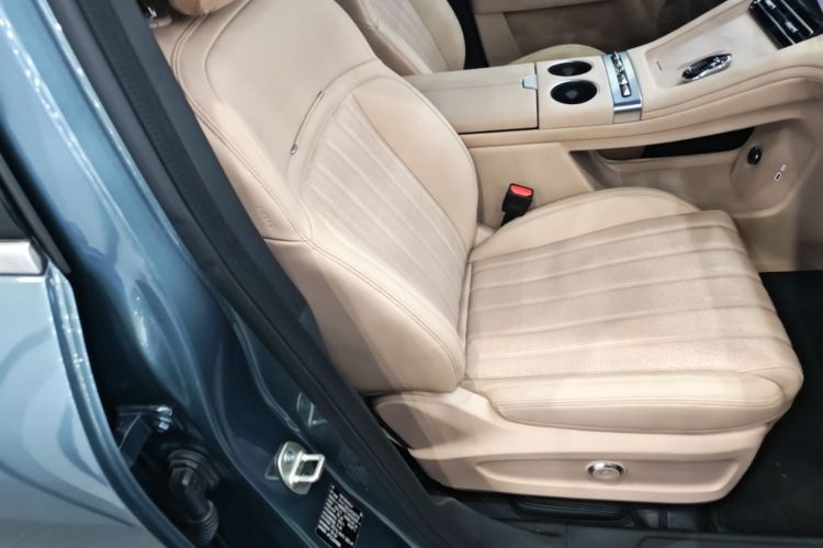 Used JETOUR Shanhai L7 Plus 2025 Model 220km Flagship 7-seater Right Front Seat