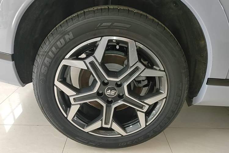 Used JETOUR Shanhai L7 Plus 2025 Model 121km Comfort 5-seater Right Rear Wheel Hub