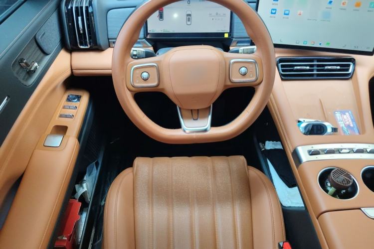 Used JETOUR Shanhai L7 Plus 2025 Model 220km Luxury Edition, 7 Seats Steering Wheel
