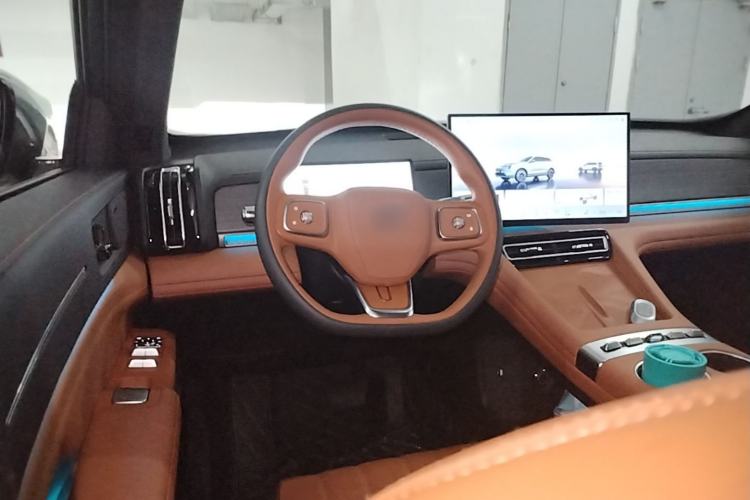 Used JETOUR Shanhai L7 Plus 2025 Model 220km Flagship 7-seater Steering Wheel