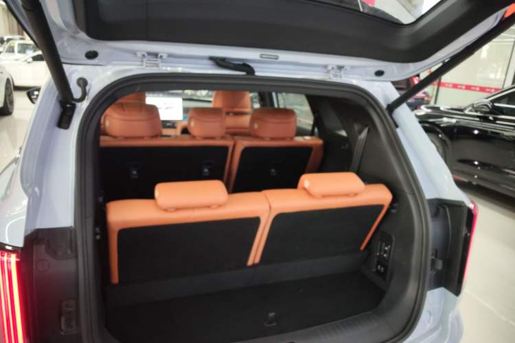 Used JETOUR Shanhai L7 Plus 2025 Model 220km Flagship 7-seater Trunk