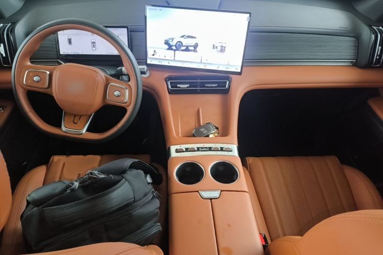 Used JETOUR Shanhai L7 Plus 2025 Model 220km Flagship 7-seater Center Console