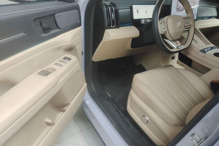 Used JETOUR Shanhai L7 Plus 2025 Model 220km Flagship 7-seater Driver Seat