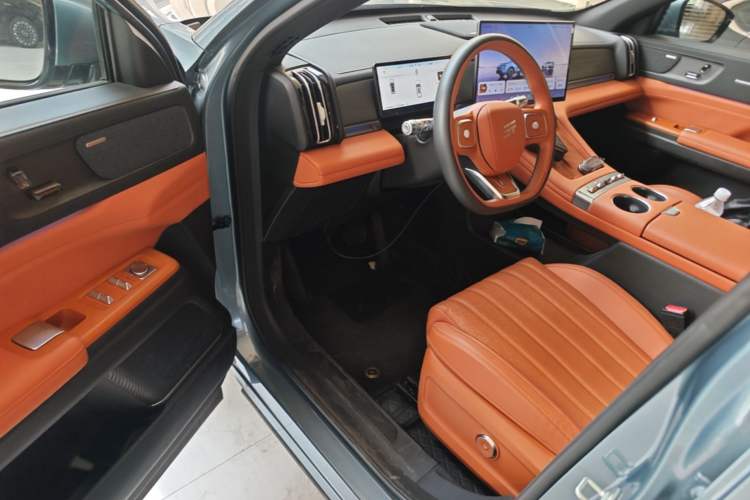Used JETOUR Shanhai L7 Plus 2025 Model 220km Flagship 7-seater Driver Seat